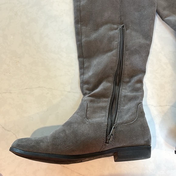 Express tall boot - Picture 4 of 9